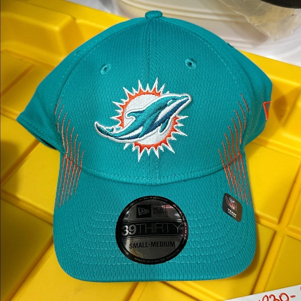 Men's Miami Dolphins New‎ Era Aqua Sideline 39THIRTY Flex Hat M/L